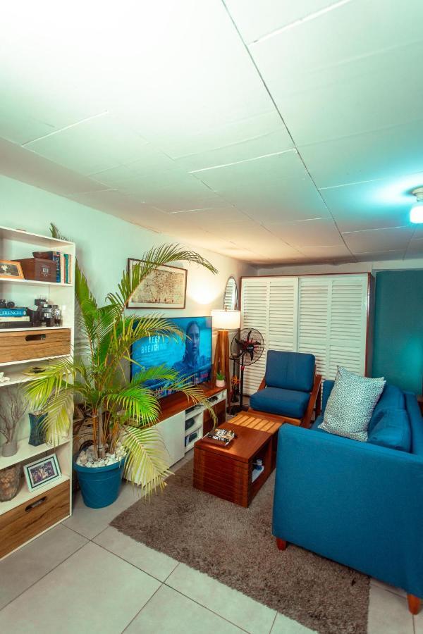 Palm Springs Bed & Breakfast Limbe Exterior foto
