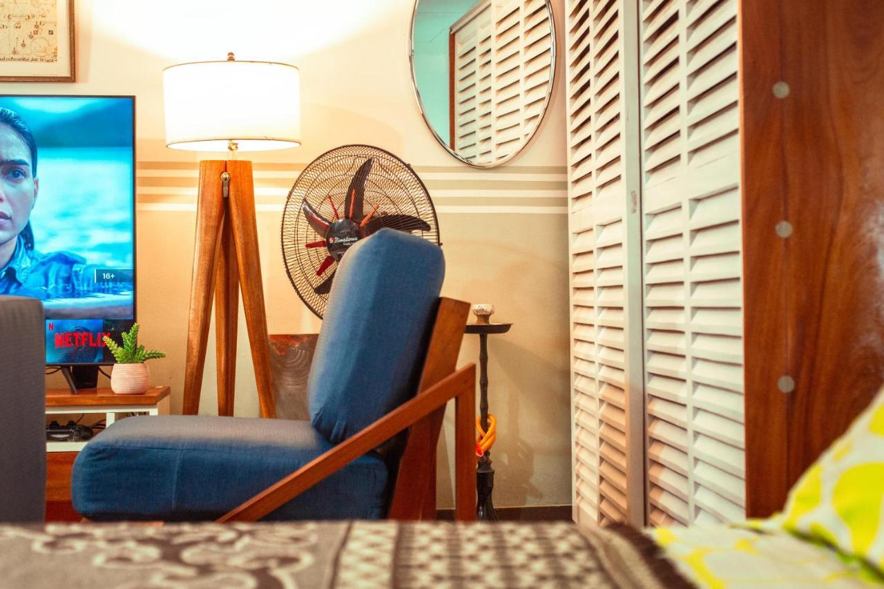 Palm Springs Bed & Breakfast Limbe Exterior foto