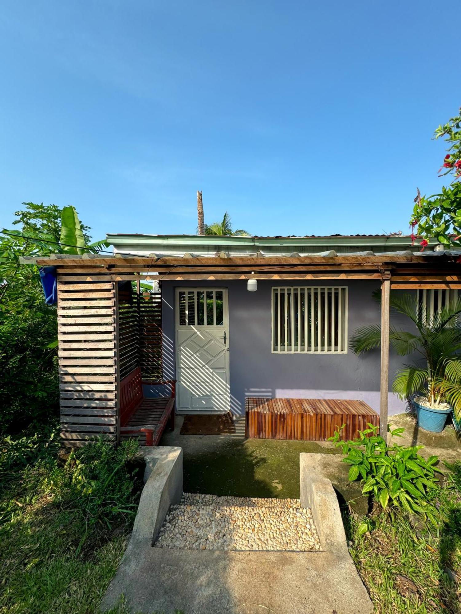 Palm Springs Bed & Breakfast Limbe Exterior foto